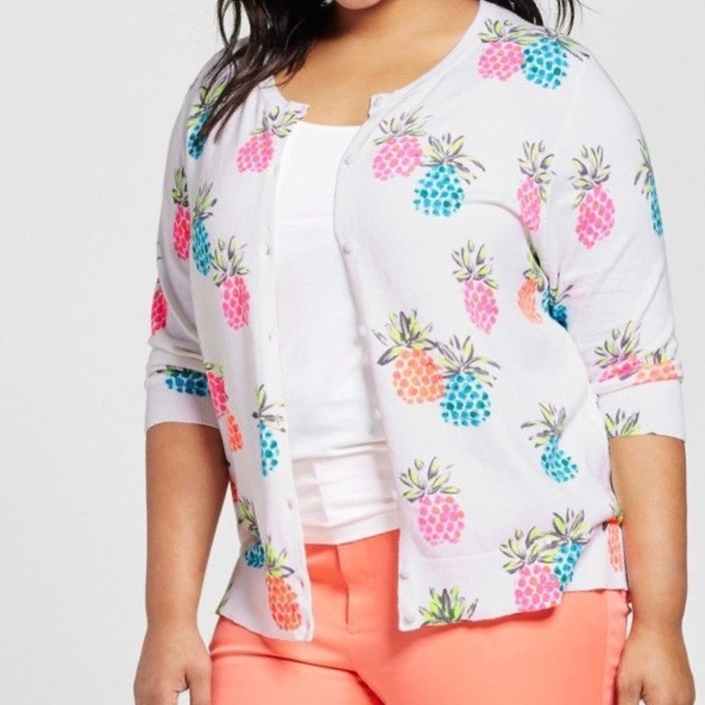 Adorable pineapple cardigan size L NWT